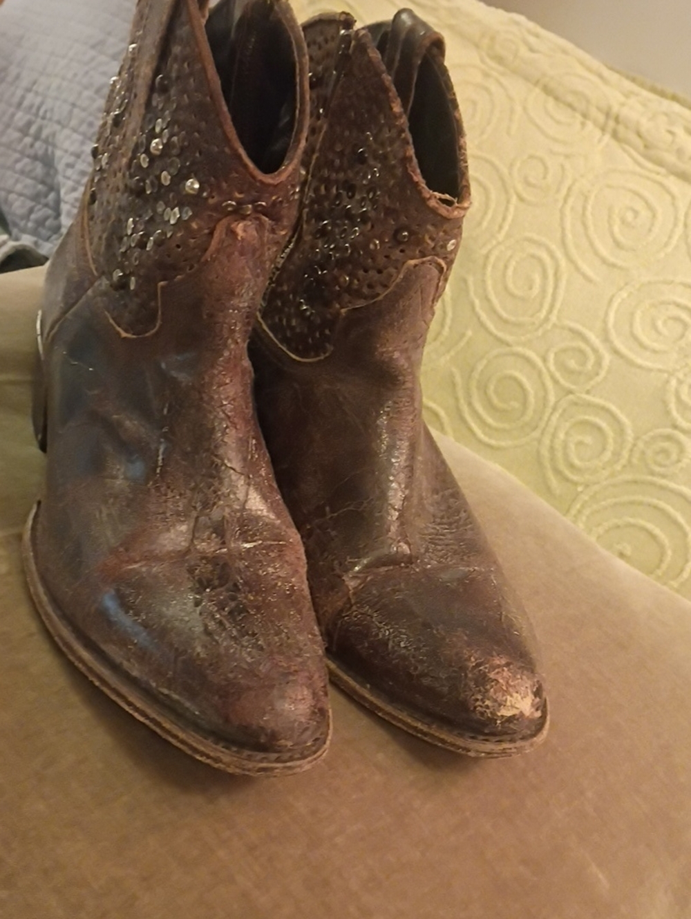 FRYE AND CO. Brown Sequin Western Ankle Boots